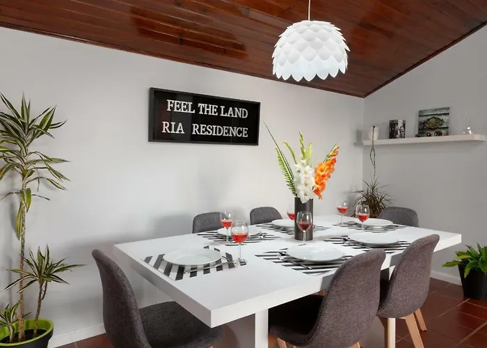 Feeltheland Ria * アヴェイロ