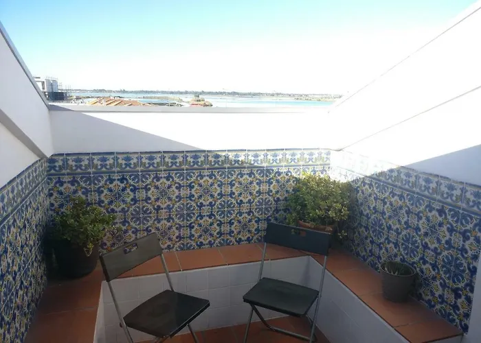 Feeltheland Ria * アヴェイロ